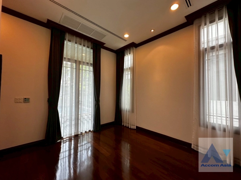 17  4 br House For Rent in Sathorn ,Bangkok BRT Thanon Chan - BTS Saint Louis at Exclusive Resort Style Home  AA32856