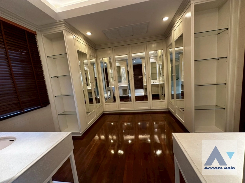 20  4 br House For Rent in Sathorn ,Bangkok BRT Thanon Chan - BTS Saint Louis at Exclusive Resort Style Home  AA32856