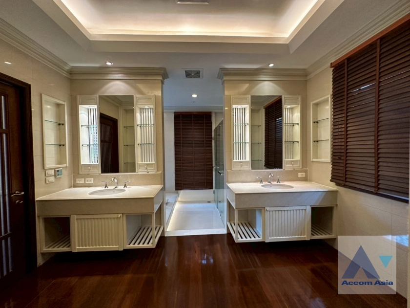 19  4 br House For Rent in Sathorn ,Bangkok BRT Thanon Chan - BTS Saint Louis at Exclusive Resort Style Home  AA32856