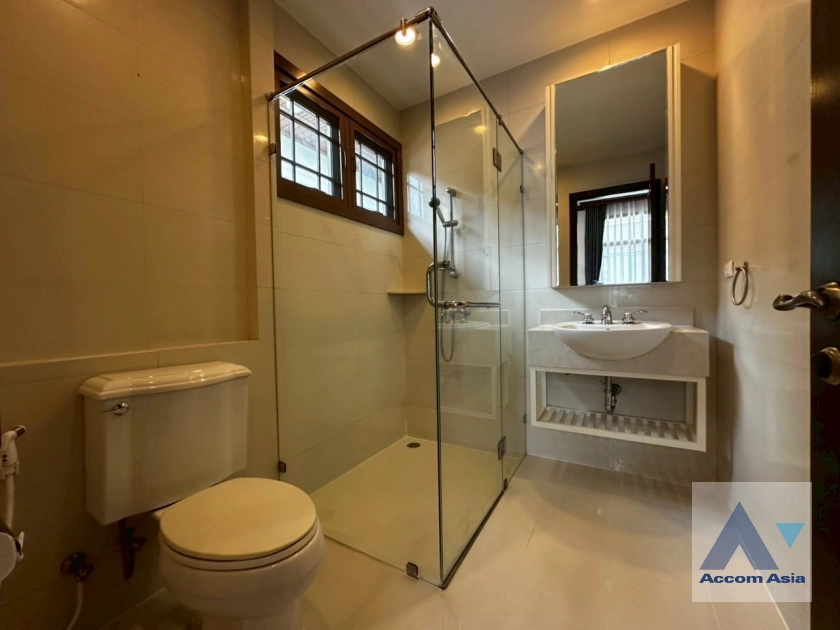 22  4 br House For Rent in Sathorn ,Bangkok BRT Thanon Chan - BTS Saint Louis at Exclusive Resort Style Home  AA32856