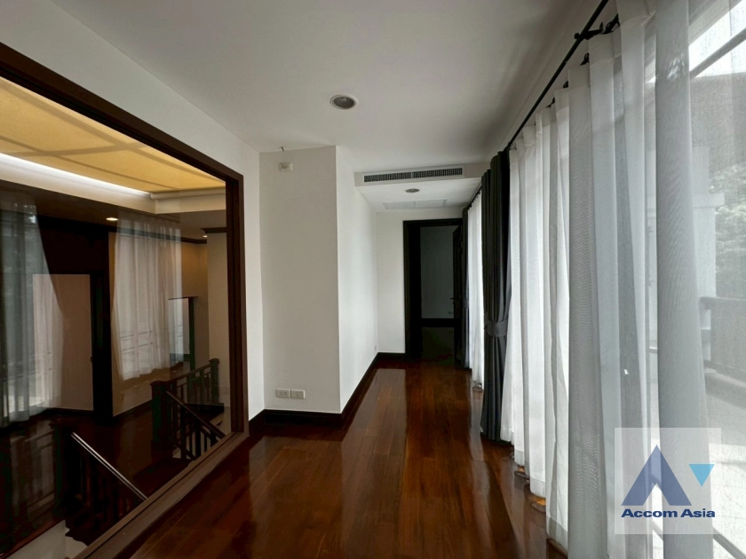 10  4 br House For Rent in Sathorn ,Bangkok BRT Thanon Chan - BTS Saint Louis at Exclusive Resort Style Home  AA32856