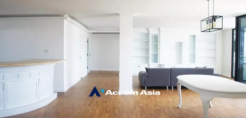 Pet friendly |  Peacefulness and Urban Apartment  3 Bedroom for Rent BTS Thong Lo in Sukhumvit Bangkok