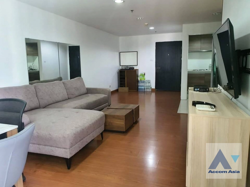 unit 3 Bedrooms  Condominium For Rent & Sale in Ratchadaphisek, Bangkok  near MRT Rama 9 (AA32889)
