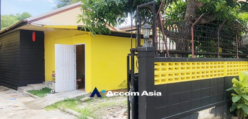 13  3 br House for rent and sale in sukhumvit ,Bangkok BTS Thong Lo AA32893