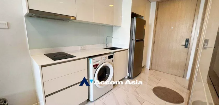  1 Bedroom  Condominium For Rent & Sale in Sukhumvit, Bangkok  near BTS Nana (AA32897)