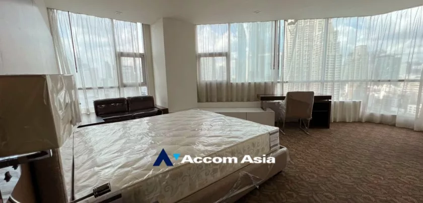  2 Bedrooms  Condominium For Sale in Sathorn, Bangkok  near BTS Chong Nonsi - BRT Arkhan Songkhro (AA32900)