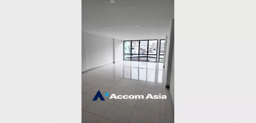 unitHome Office |  5 Bedrooms  Shophouse For Rent in Silom, Bangkok  near MRT Sam Yan (AA32904)