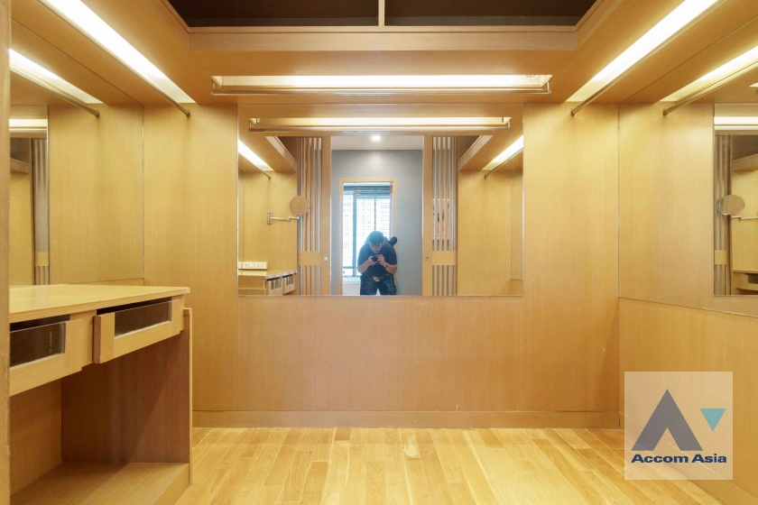 9  2 br Condominium For Rent in Sukhumvit ,Bangkok BTS Phrom Phong at The Emporio Place AA32910