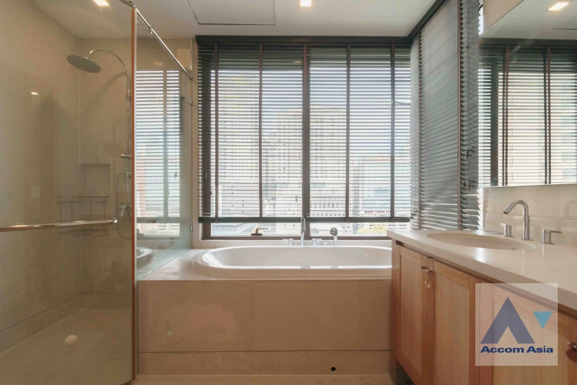 10  2 br Condominium For Rent in Sukhumvit ,Bangkok BTS Phrom Phong at The Emporio Place AA32910