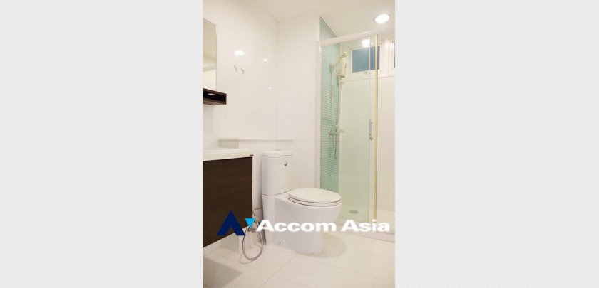 6  2 br Condominium For Sale in Charoen Nakhon ,Bangkok BTS Krung Thon Buri at The Fine at River AA32922