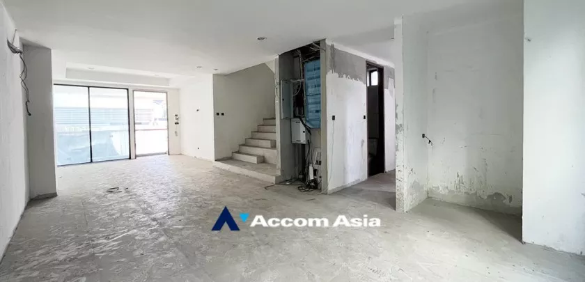 5  5 br Townhouse For Sale in Sukhumvit ,Bangkok BTS Phrom Phong at Moon Terrace Village AA32924