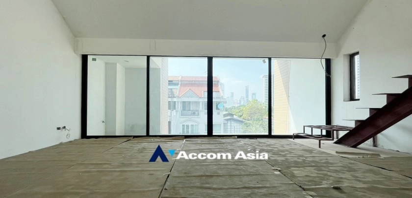 24  4 br Townhouse For Sale in Sukhumvit ,Bangkok BTS Phrom Phong at Moon Terrace Village AA32924