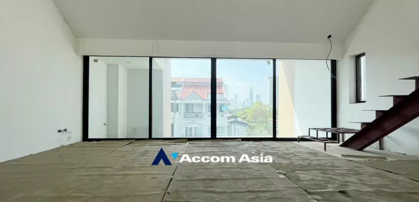 24  5 br Townhouse For Sale in Sukhumvit ,Bangkok BTS Phrom Phong at Moon Terrace Village AA32924