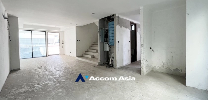 14  4 br Townhouse For Sale in Sukhumvit ,Bangkok BTS Phrom Phong at Moon Terrace Village AA32934