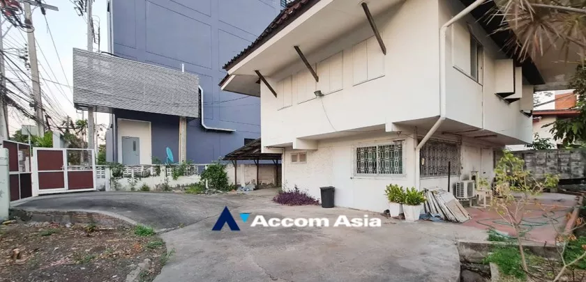 unitHome Office |  3 Bedrooms  House For Rent in Ratchadaphisek, Bangkok  near MRT Rama 9 (AA32953)