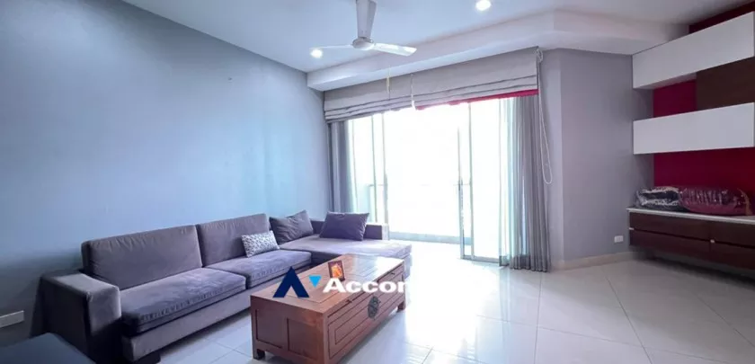 unit 4 Bedrooms  Condominium For Sale in Sathorn, Bangkok  near BRT Technic Krungthep (AA32962)