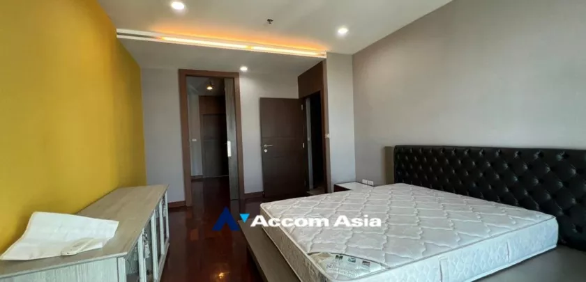 9  4 br Condominium For Sale in Sathorn ,Bangkok BRT Technic Krungthep at The Star Estate At Narathiwas AA32962