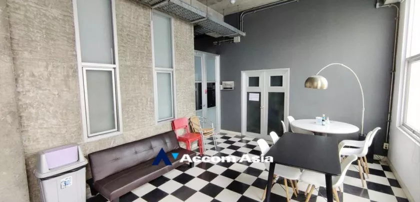 11  Studio Warehouse For Sale in Sukhumvit ,Bangkok BTS Phra khanong AA32963