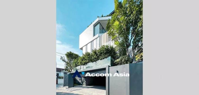 unitSuper Luxury, Luxury, Private Swimming Pool |  3 Bedrooms  House For Sale in Sukhumvit, Bangkok  near BTS Ekkamai (AA32965)