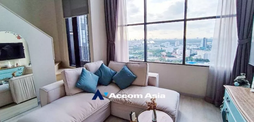 unit 1 Bedroom  Condominium For Rent in Sathorn, Bangkok  near BTS Chong Nonsi (AA32968)