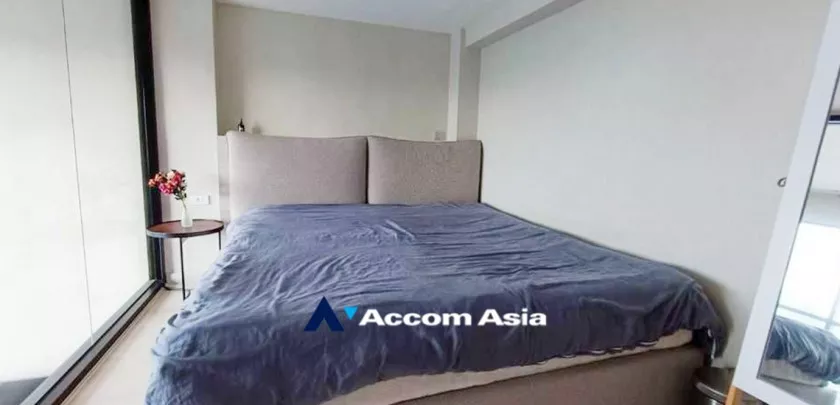 unit 1 Bedroom  Condominium For Rent in Sathorn, Bangkok  near BTS Chong Nonsi (AA32968)