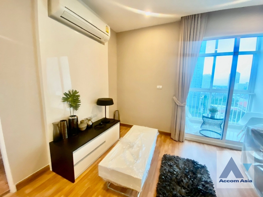 unit 2 Bedrooms  Condominium For Rent in Bang Na, Bangkok  near BTS Bang Na (AA32972)