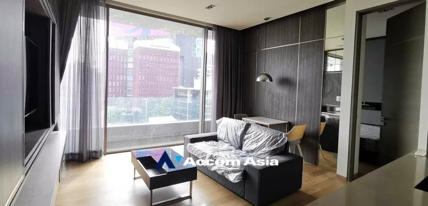 1 Bedroom  Condominium For Rent in Silom, Bangkok  near MRT Lumphini (AA32974)