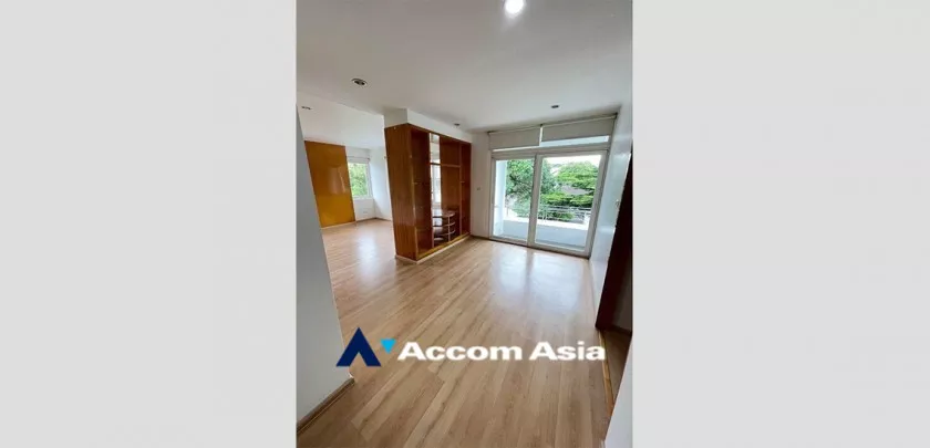 13  4 br House for rent and sale in phaholyothin ,Bangkok MRT Lat Phrao AA32978