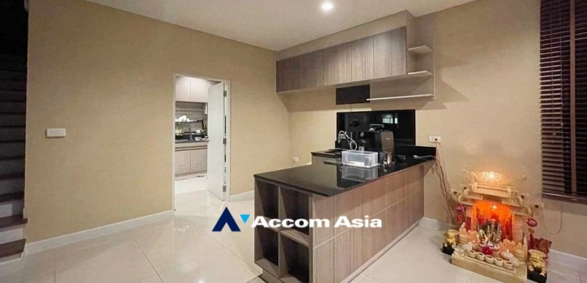 7  3 br House for rent and sale in Samutprakan ,Samutprakan  at House in Compound AA32980