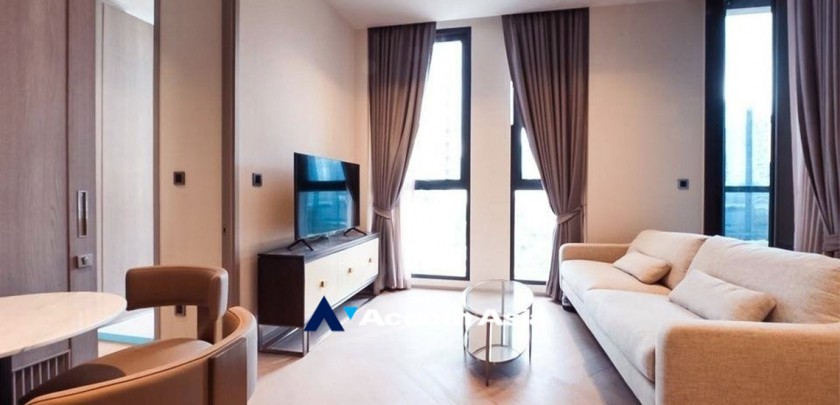 unit 1 Bedroom  Condominium For Rent in Sathorn, Bangkok  near BTS Chong Nonsi (AA32983)