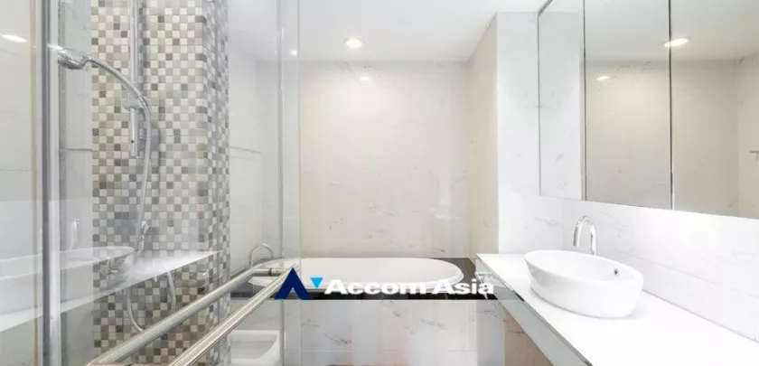 13  2 br Condominium for rent and sale in Silom ,Bangkok BTS Sala Daeng - MRT Silom at The Legend Saladaeng AA32984
