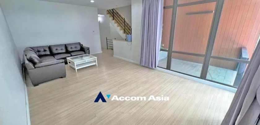  2  3 br Townhouse For Rent in Samutprakan , BTS Bang Na at Plex Bangna AA32986