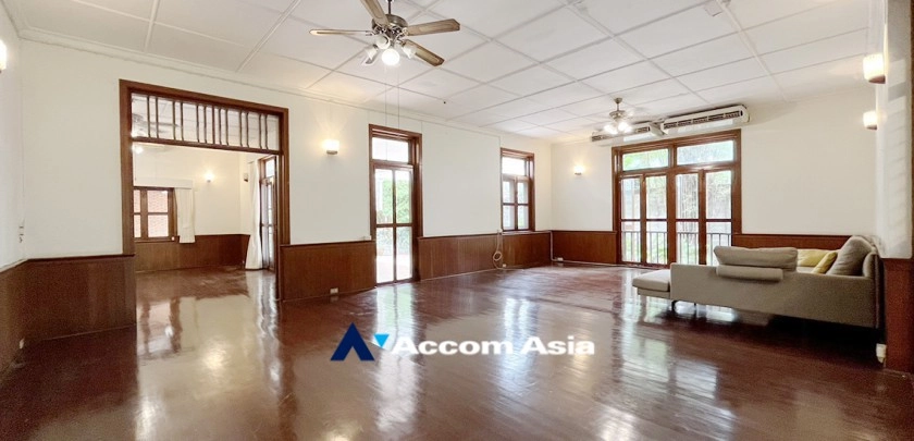 unitStylish House with Wide Terrace and Open Greenery View (AA32991)