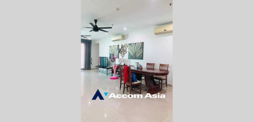 unit 3 Bedrooms  Condominium For Sale in Sathorn, Bangkok  near BRT Technic Krungthep (AA33002)