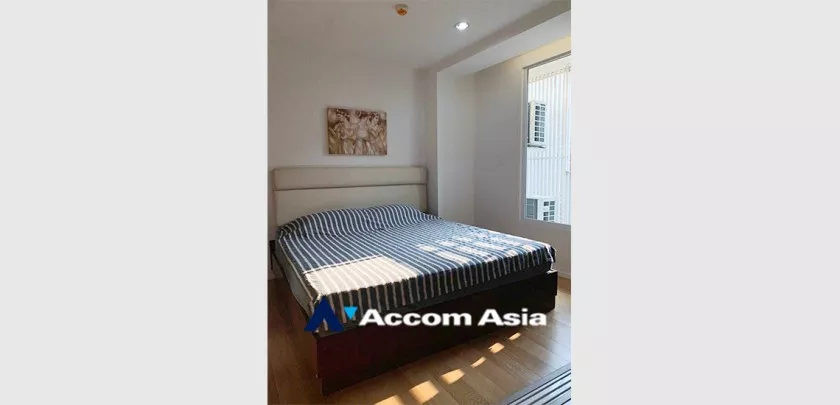 unit 1 Bedroom  Condominium For Sale in Silom, Bangkok  near BTS Sala Daeng - MRT Silom (AA33024)