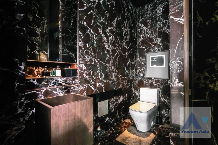 25  1 br Condominium For Sale in New Phetchaburi ,Bangkok MRT Phetchaburi at Circle Living Prototype AA33038