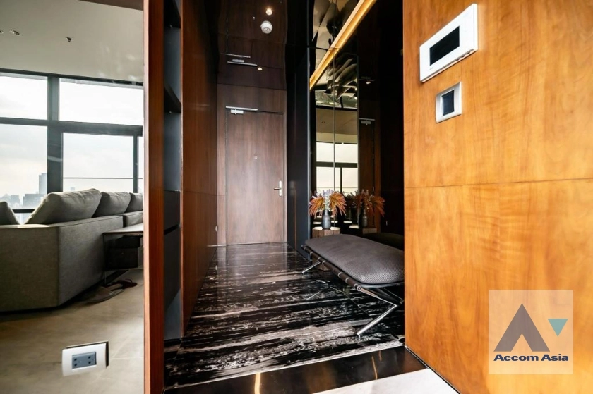 23  1 br Condominium For Sale in New Phetchaburi ,Bangkok MRT Phetchaburi at Circle Living Prototype AA33038