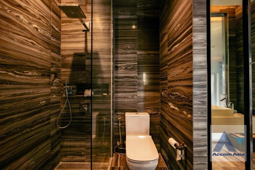 26  1 br Condominium For Sale in New Phetchaburi ,Bangkok MRT Phetchaburi at Circle Living Prototype AA33038