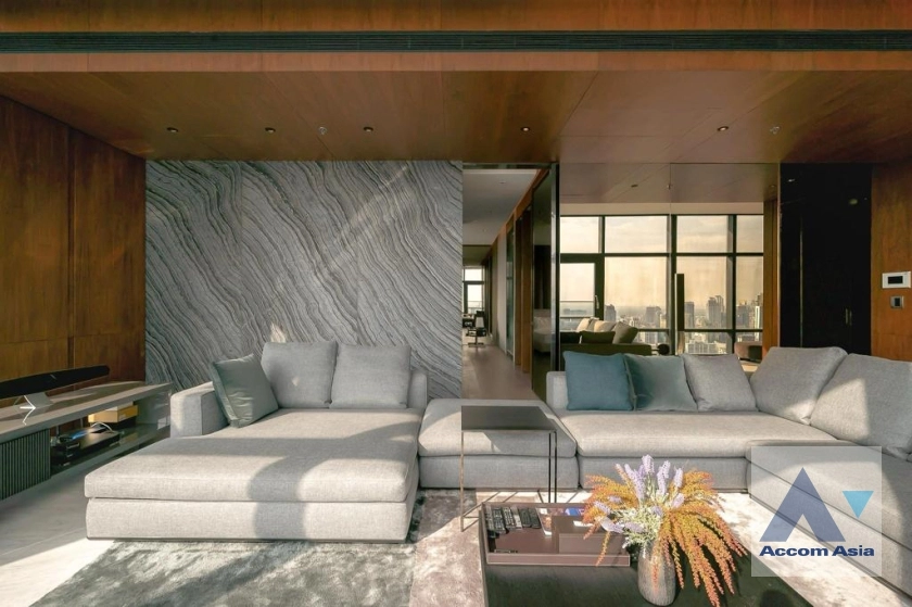 9  1 br Condominium For Sale in New Phetchaburi ,Bangkok MRT Phetchaburi at Circle Living Prototype AA33038