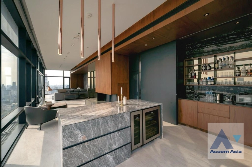 12  1 br Condominium For Sale in New Phetchaburi ,Bangkok MRT Phetchaburi at Circle Living Prototype AA33038