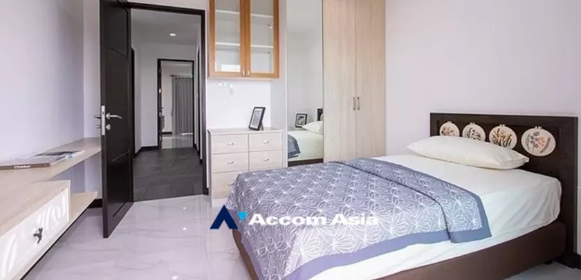 16  3 br Apartment For Rent in Sukhumvit ,Bangkok BTS Punnawithi at Apartment complex in Bangkok AA33042