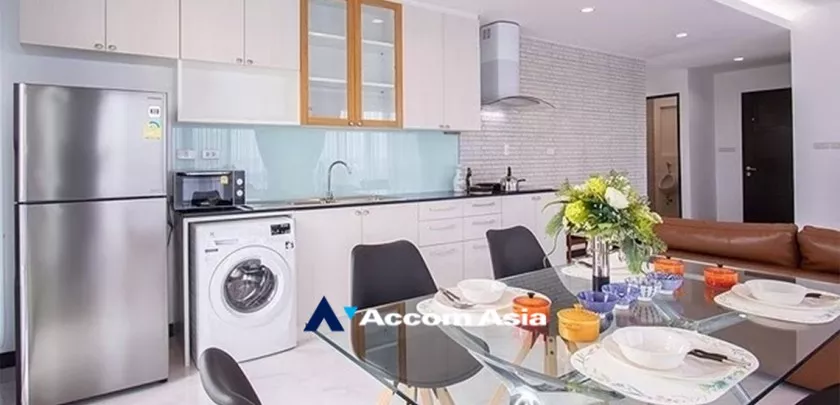 9  3 br Apartment For Rent in Sukhumvit ,Bangkok BTS Punnawithi at Apartment complex in Bangkok AA33042