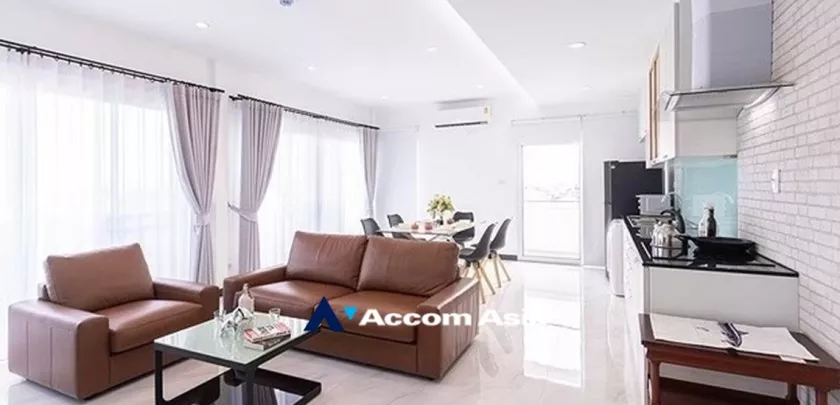 unitPenthouse |  3 Bedrooms  Apartment For Rent in Sukhumvit, Bangkok  near BTS Punnawithi (AA33042)