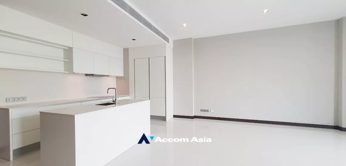 unit 2 Bedrooms  Condominium For Sale in Sukhumvit, Bangkok  near BTS Nana (AA33048)