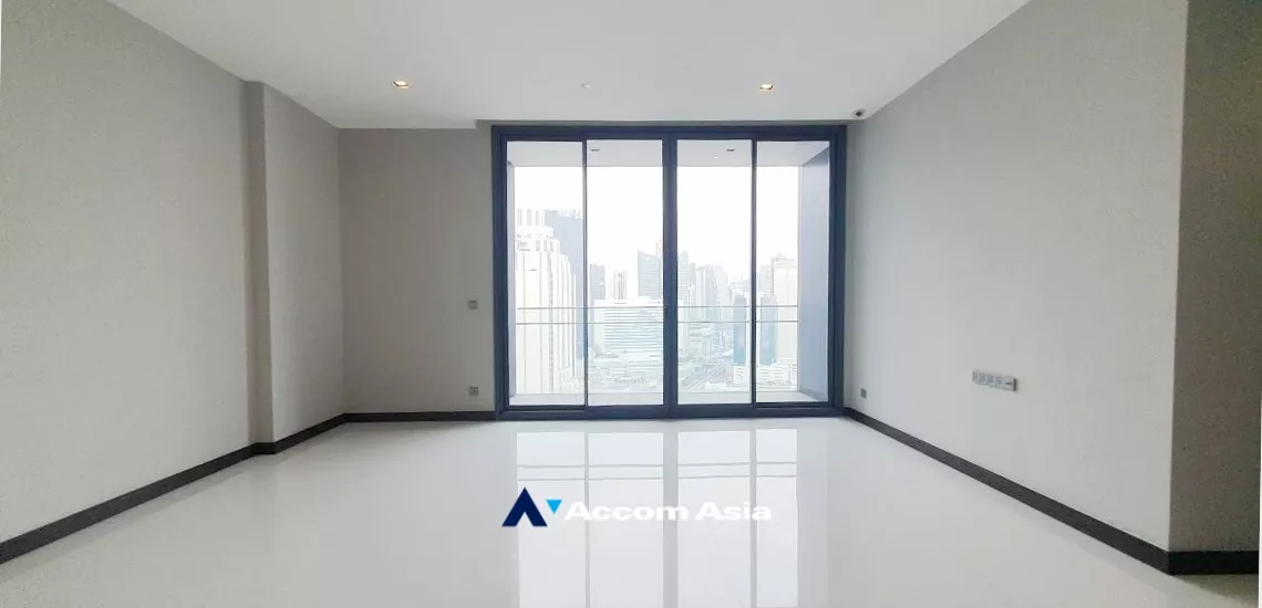 unit 2 Bedrooms  Condominium For Sale in Sukhumvit, Bangkok  near BTS Nana (AA33048)