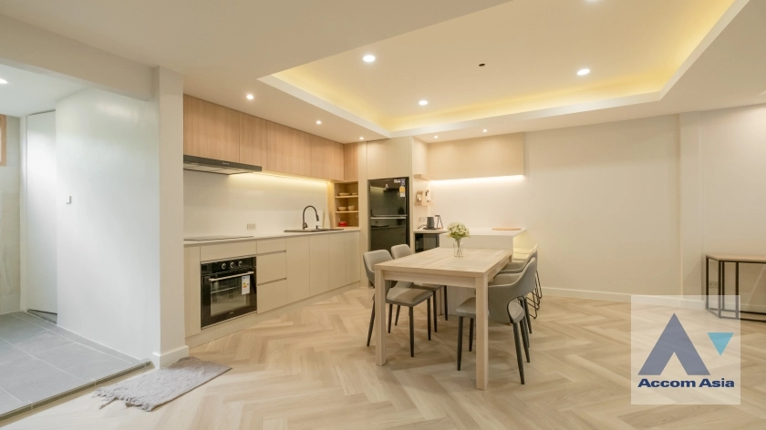 11  4 br Townhouse for rent and sale in Sukhumvit ,Bangkok BTS Phra khanong AA33050