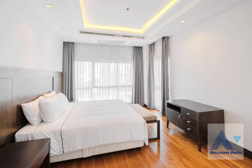 7  4 br Apartment For Rent in Ploenchit ,Bangkok BTS Ploenchit at Elegance and Traditional Luxury AA33053