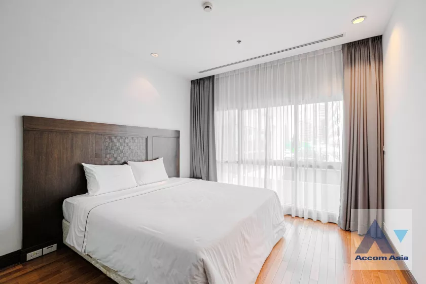 10  4 br Apartment For Rent in Ploenchit ,Bangkok BTS Ploenchit at Elegance and Traditional Luxury AA33053