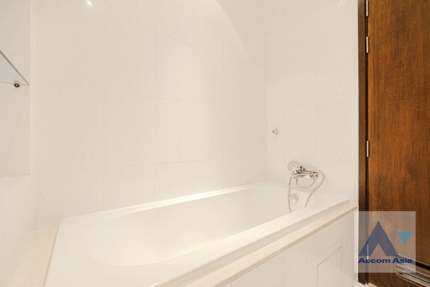 17  4 br Apartment For Rent in Ploenchit ,Bangkok BTS Ploenchit at Elegance and Traditional Luxury AA33053