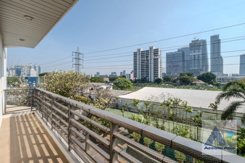 18  4 br Apartment For Rent in Ploenchit ,Bangkok BTS Ploenchit at Elegance and Traditional Luxury AA33053